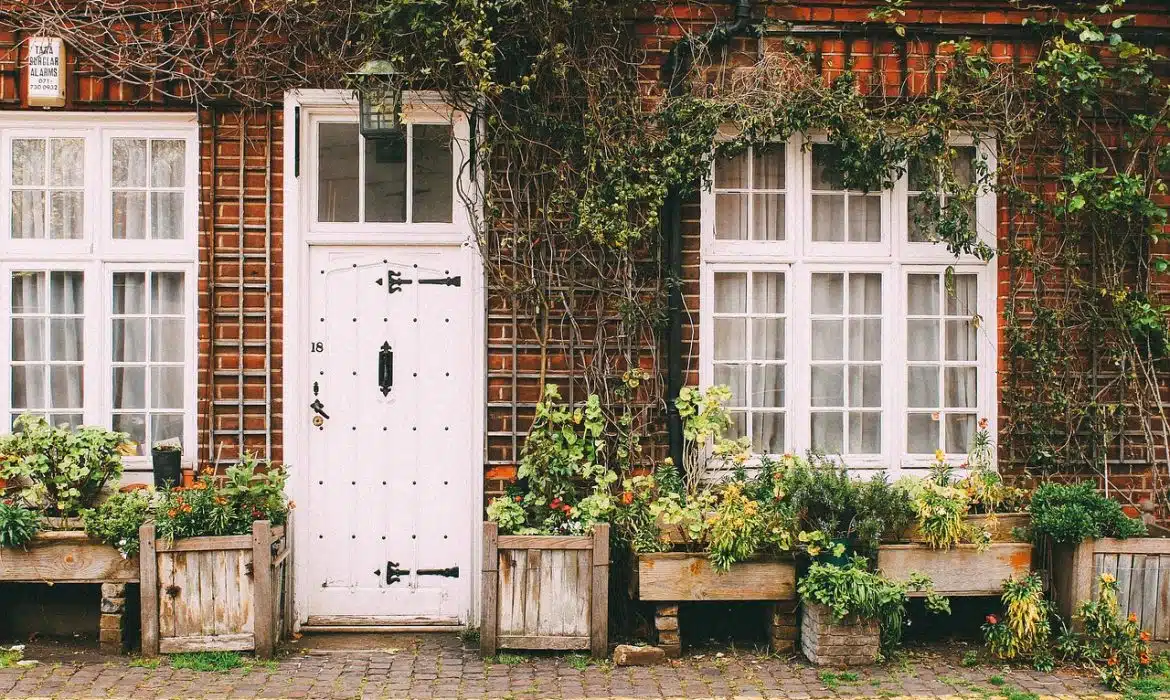 Quelles sont les démarches à suivre après l’achat d’une maison ?