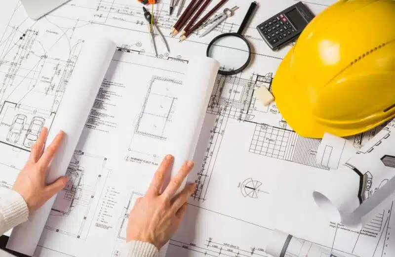 Comment peut-on contester un refus de permis de construire en France ?