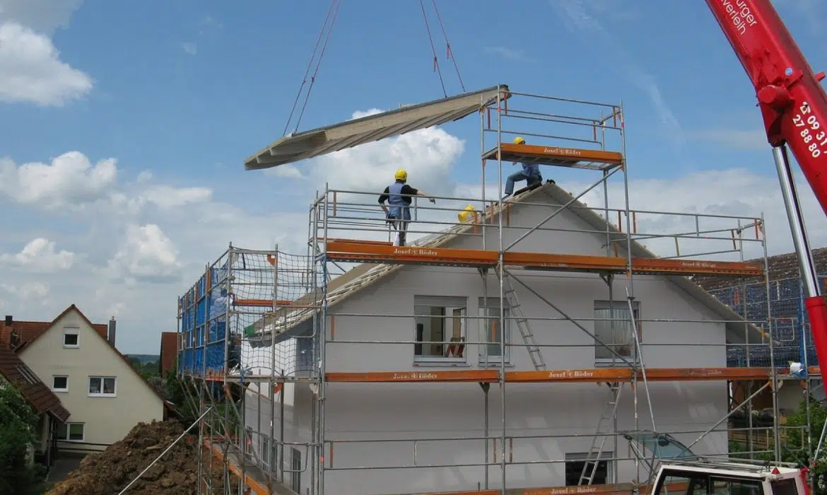 Comment contacter une entreprise spécialisée dans les travaux ?