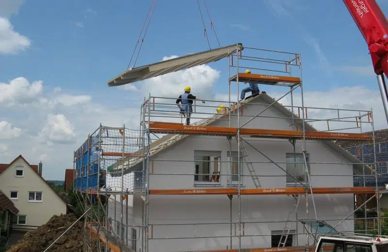 Comment contacter une entreprise spécialisée dans les travaux ?