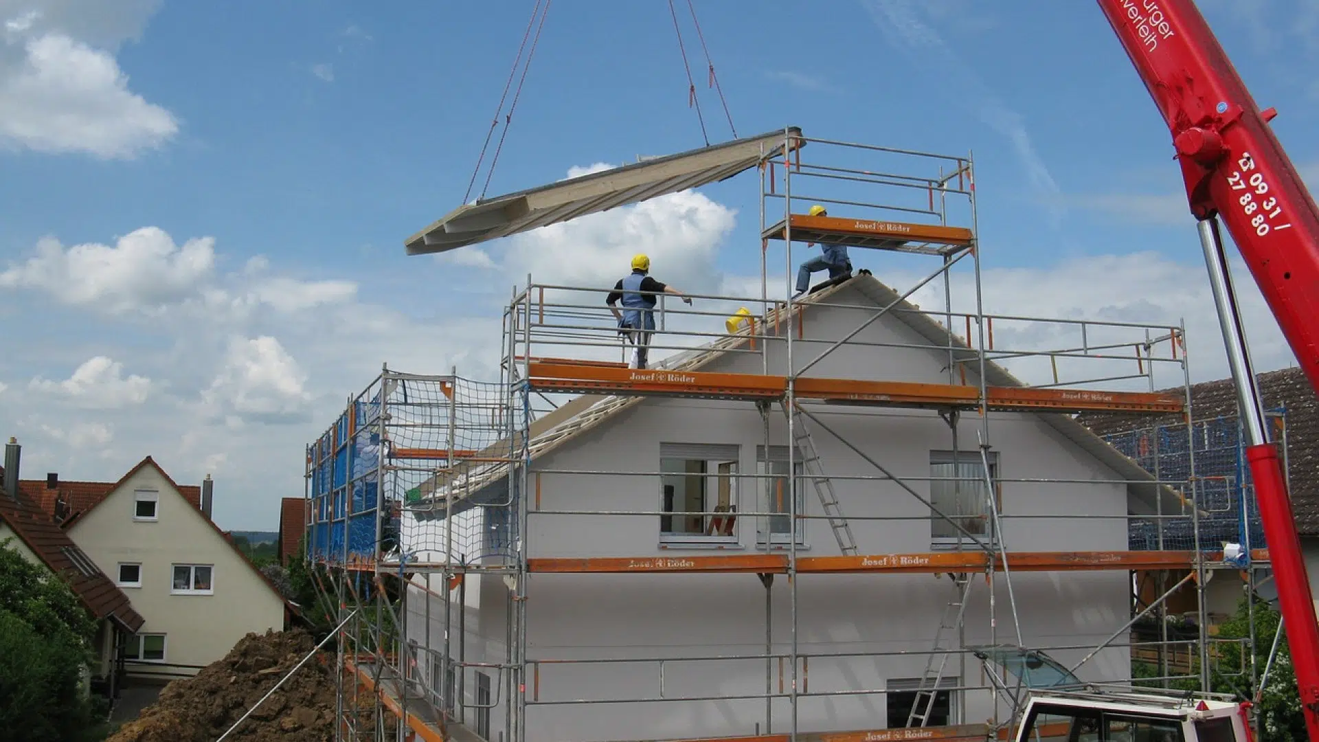 Comment contacter une entreprise spécialisée dans les travaux ?