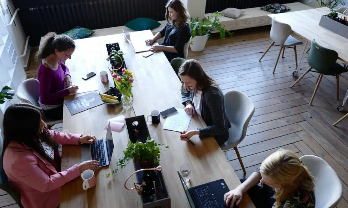 Location de bureau en espace de coworking : comment ça marche ?