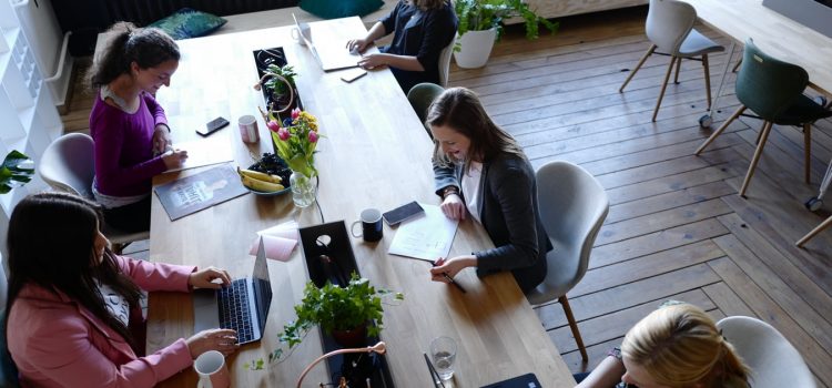Location de bureau en espace de coworking : comment ça marche ?
