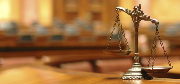 Qui paie les charges dans une indivision ?