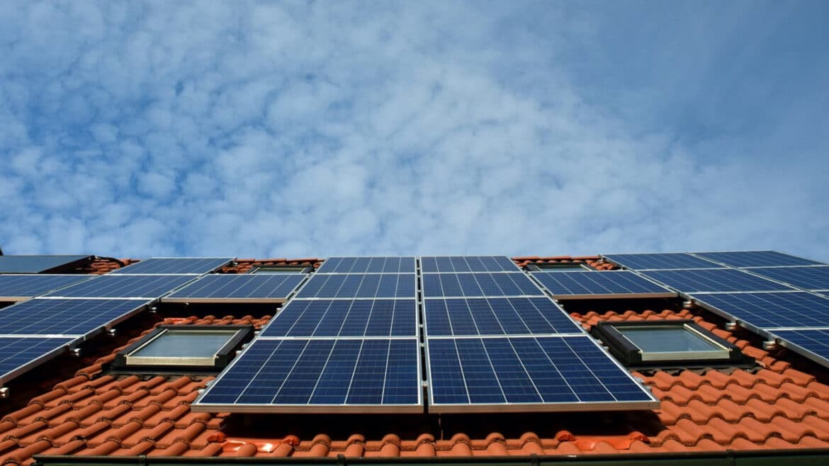 Les avantages d’installer des panneaux photovoltaïques chez soi