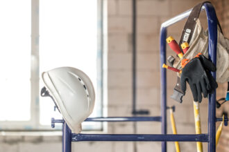 Pourquoi choisir une franchise pour entreprendre dans la rénovation ?