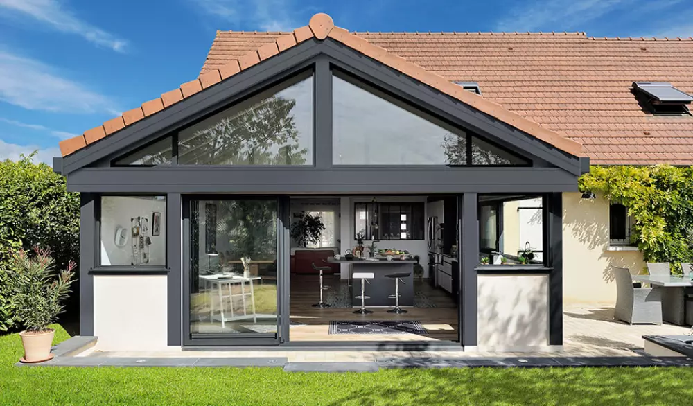 Véranda terrasse : 3 conseils pour réussir votre projet